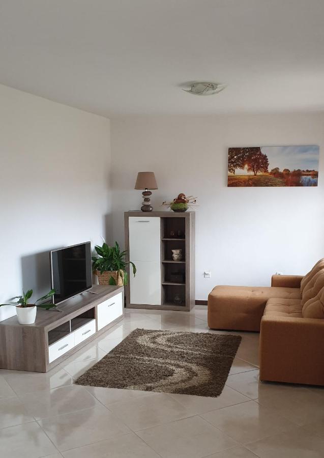 PUY Apartman Lena מראה חיצוני תמונה
