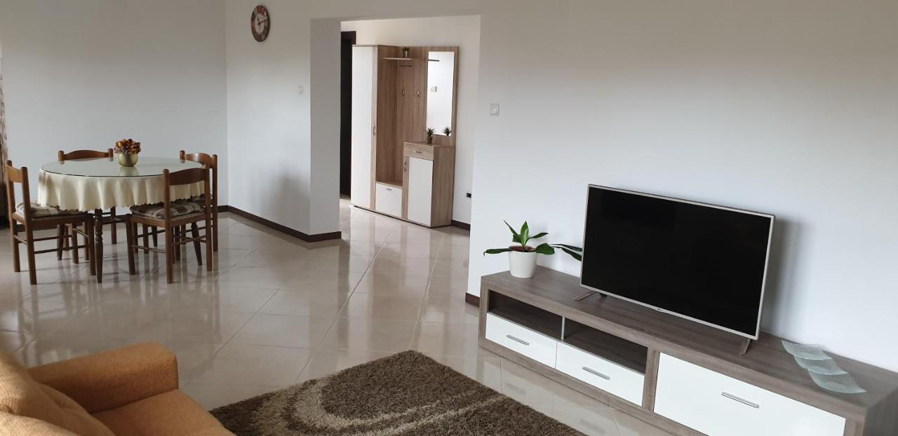 PUY Apartman Lena מראה חיצוני תמונה